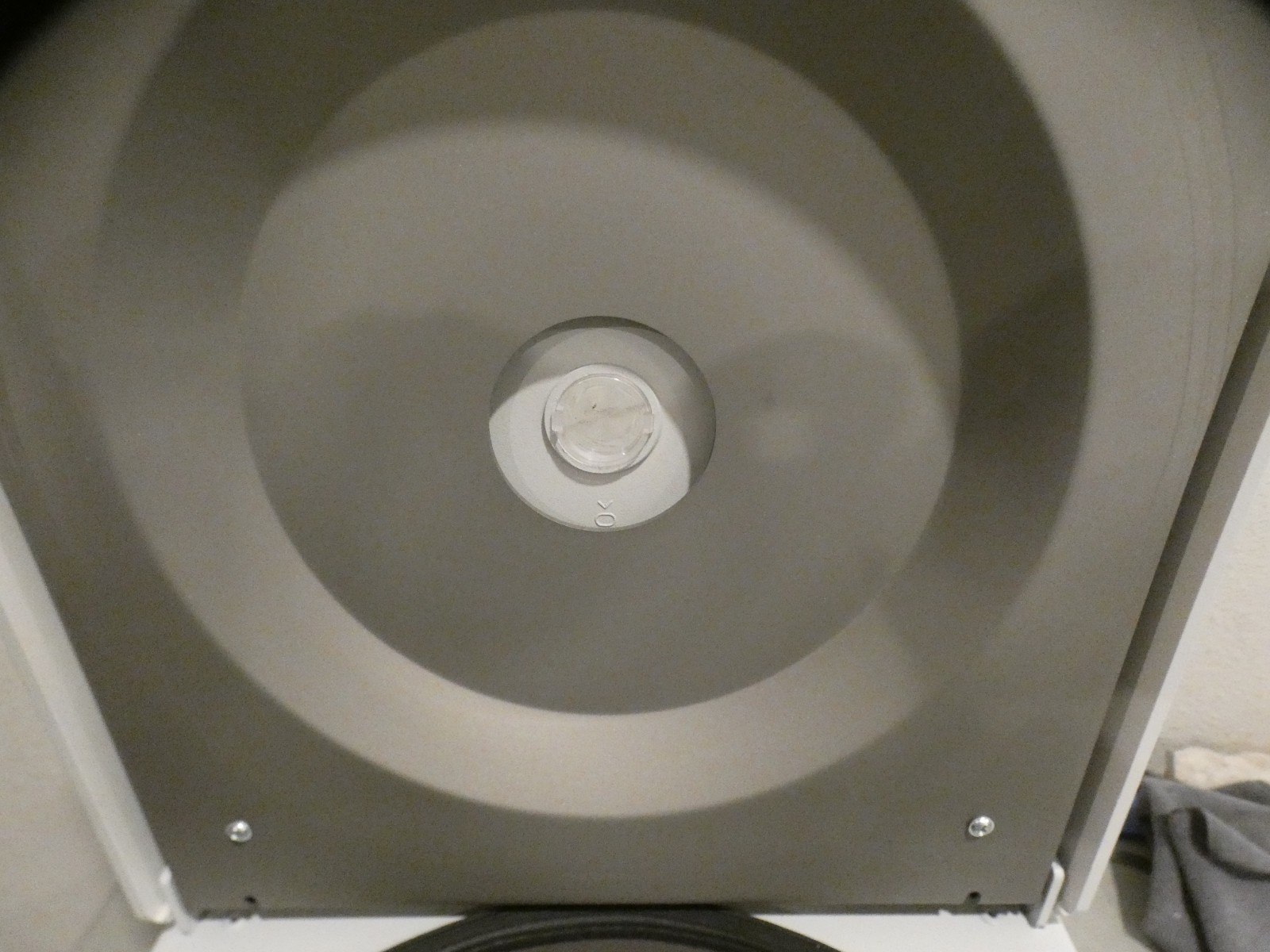 EPPENDORF CENTRIFUGE 5702 Bench Top/Counter Top Powers On, No Error Codes