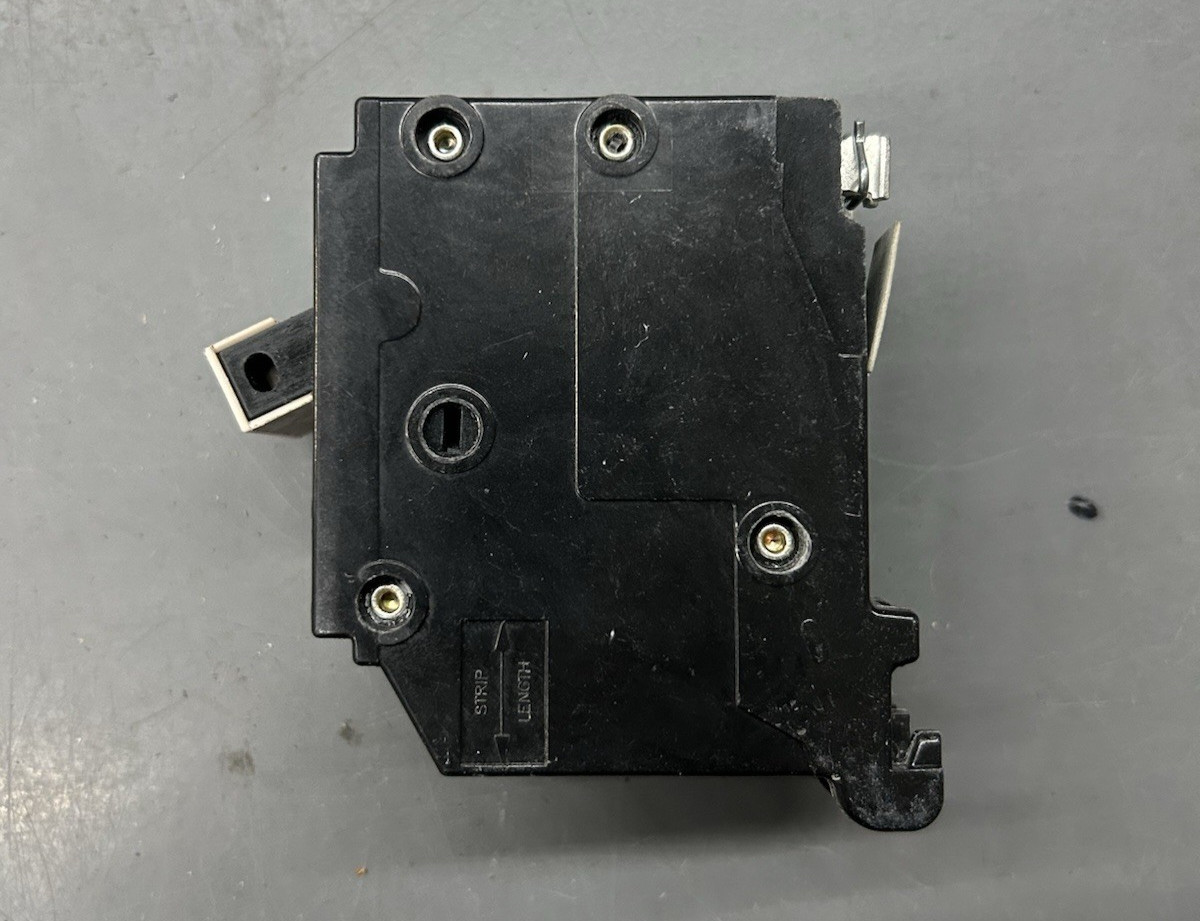 Eaton CH290 90 Amp 2-Pole Circuit Breaker Type CH 120/240V Surplus
