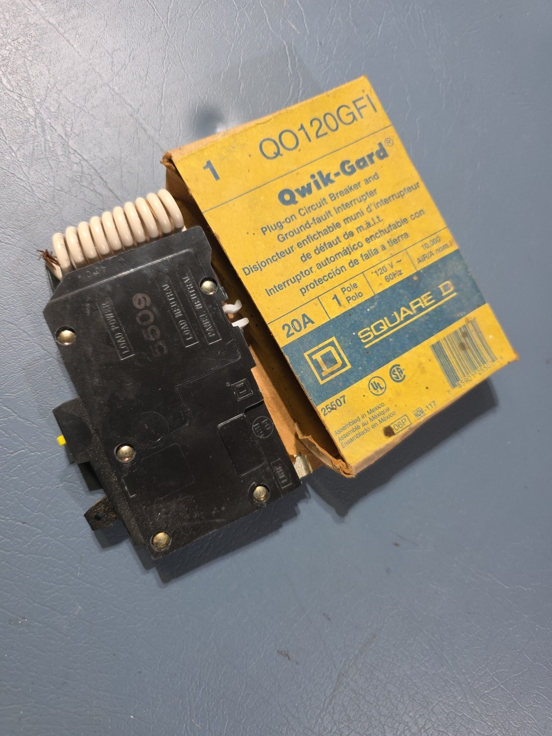 Square D QO120GFI 1 POLE 20 AMP GFCI NEW