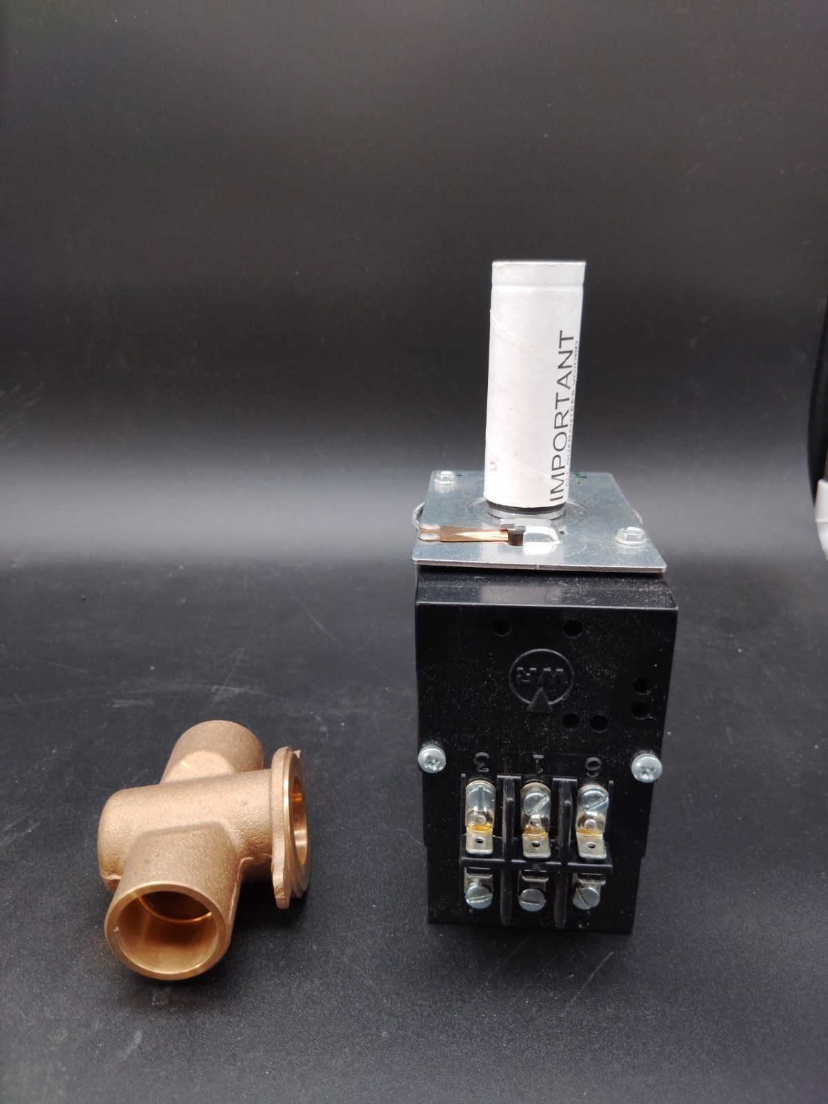 White-Rodgers Emerson 1311-102 Hydronic Zone Water Valve 3/4″ OEM New