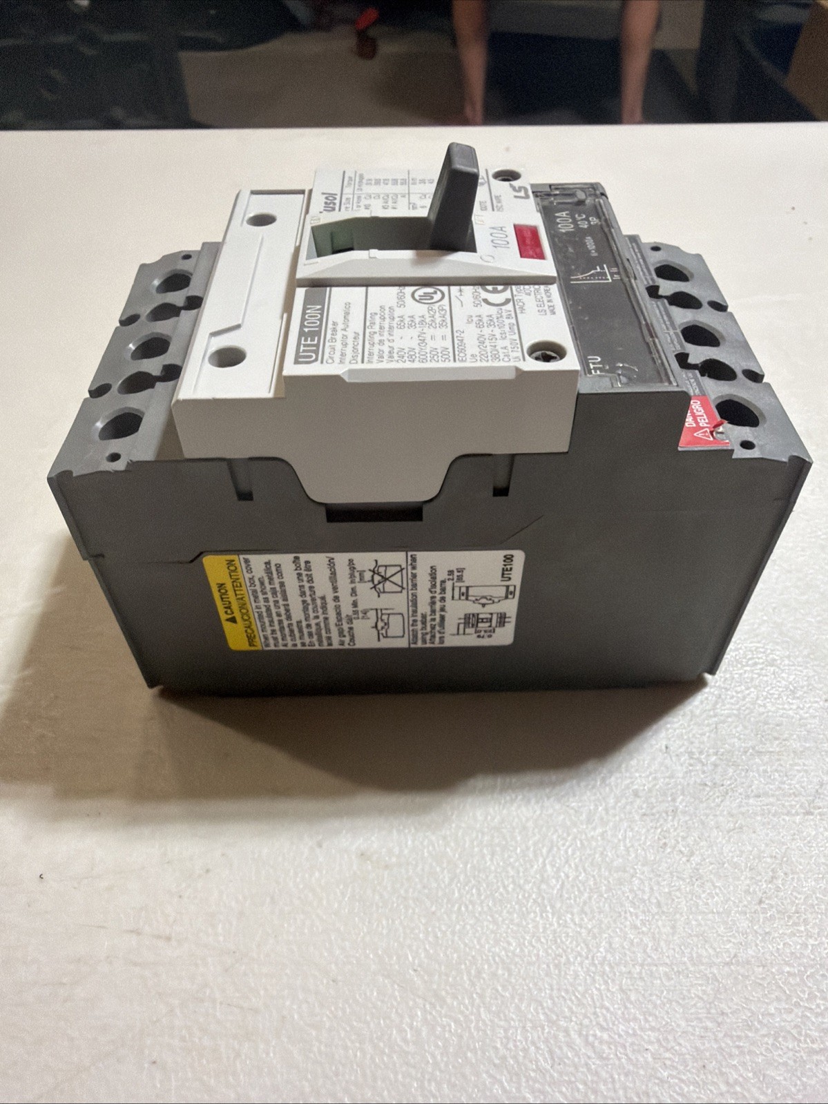 Susol UTE100N Circuit Breaker 100 Amp 3 Pole 120/240 Volt New Old Stock No Box!!