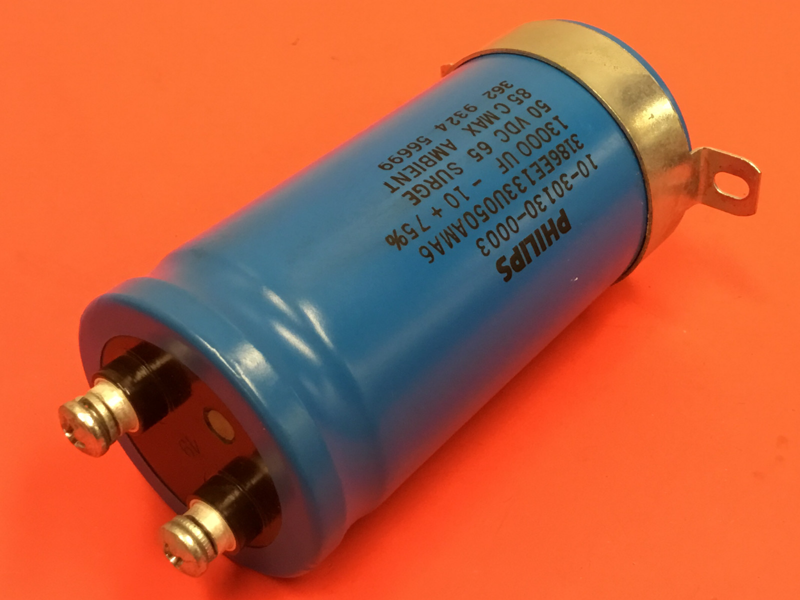 PHILIPS – P/N:3186EE133U050AMA6 – Rating 13.000UF Capacitor