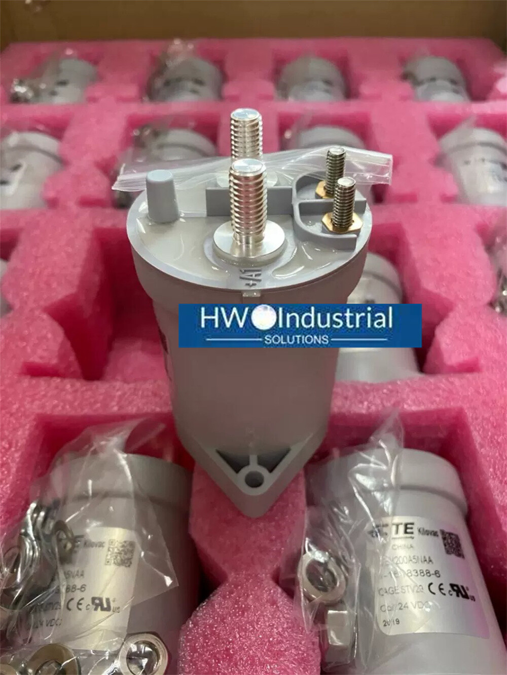 1/piece NEW TE High-voltage Contactor LEV200A5NAA 4-1618388-6 24V DC Relay