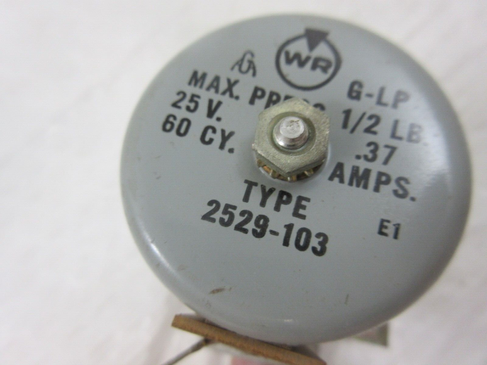 3/8″ WHITE RODGERS 2529-103 GAS SOLENOID VALVE 25V