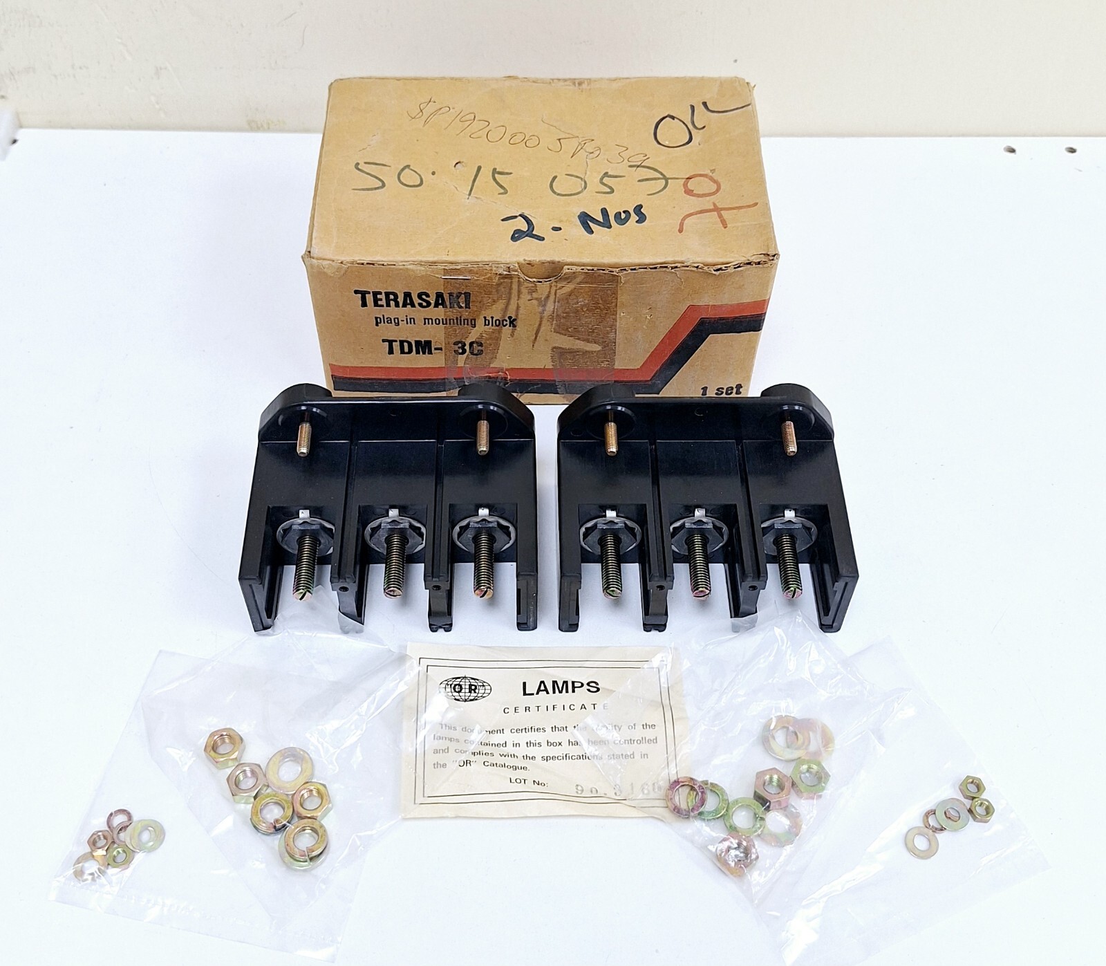 Terasaki TDM-3C Plug-in Mounting Block (Box of 2 pc)