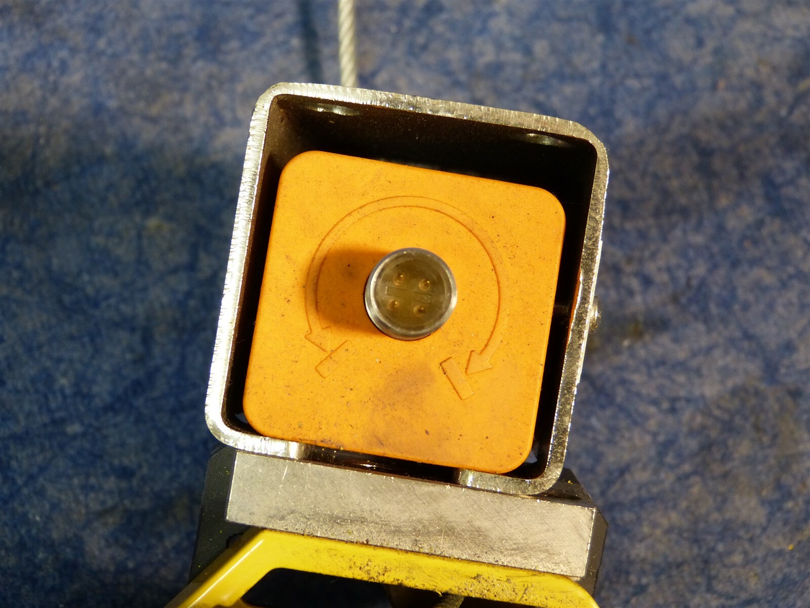 Endo EW-5 Spring Balancer Capacity 5.5-11.0 lbs (D19)