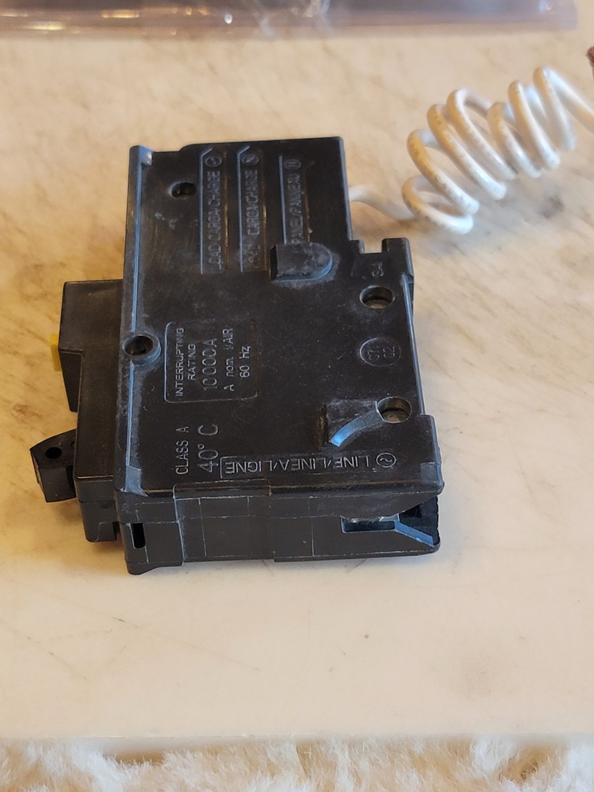 SQUARE D GFCI HOM CIRCUIT BREAKER HOM120GFI 15AMP 120VOLT 1POLE. No Box