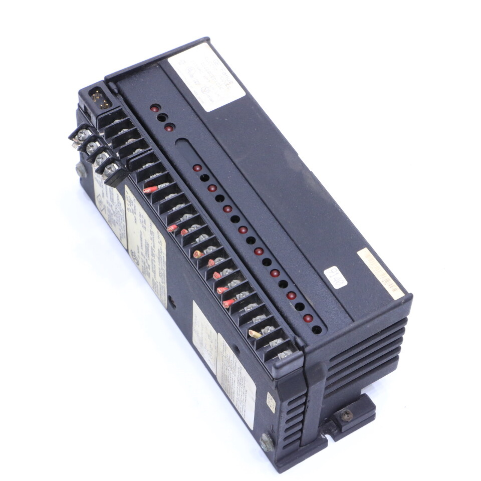 * GE FANUC GENIUS IC660CBD101E 115 VAC 8 CIRCUIT IC660TSD100D