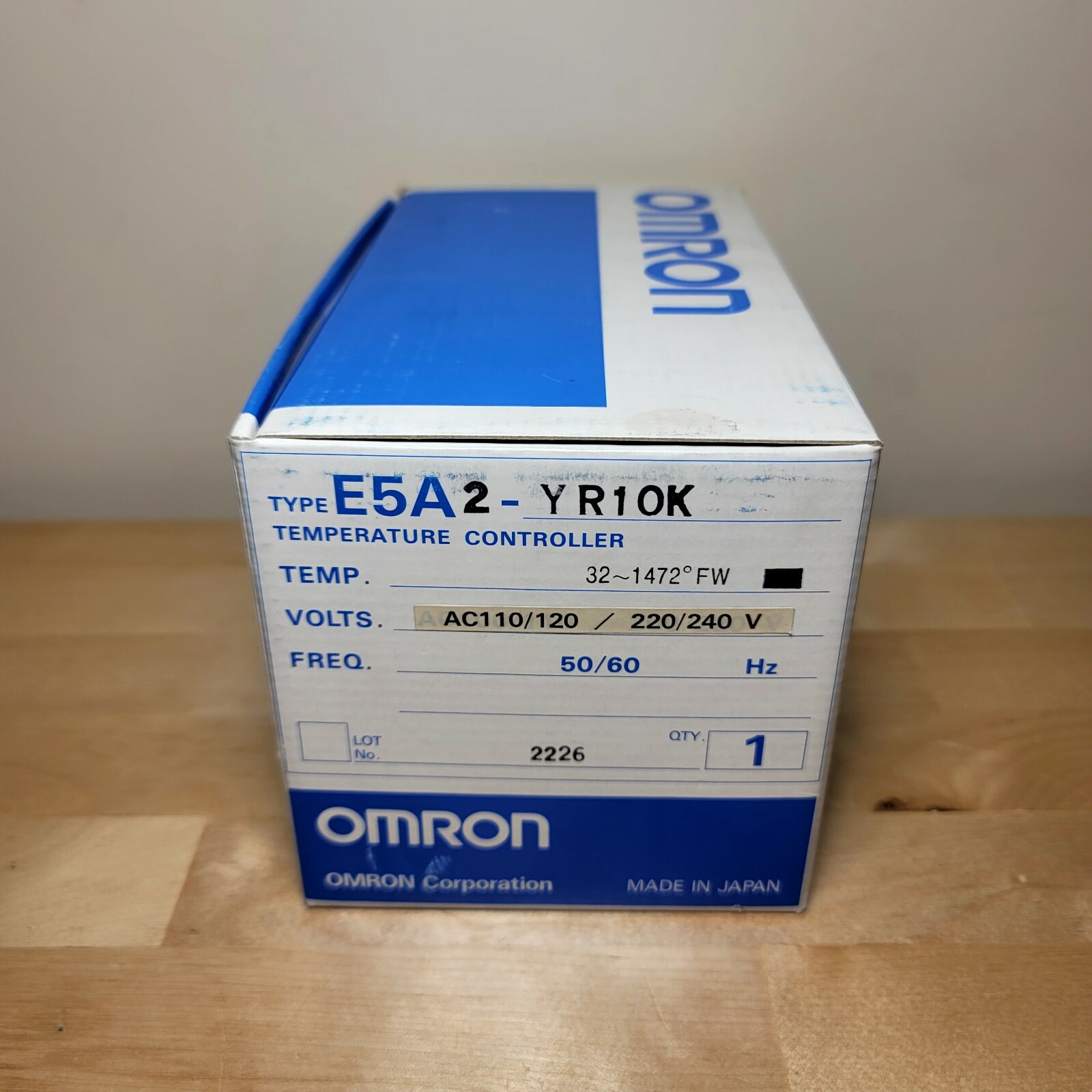 Omron E5A2-YR10K Analog Temperature Controller 32-1472F AC 110/120VAC 220/240VAC