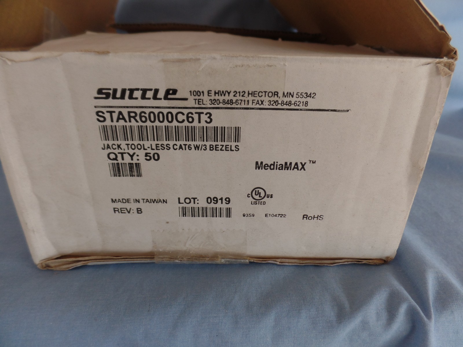 NEW 50 count box Suttle DATA JACK Tool-Less Cat-6 W/3 Bezels STAR6000C6T3