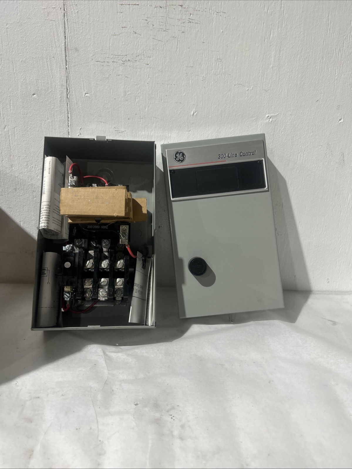 GE Magnetic Starter Cr306c123acwa . 300- Line Control. Ac Or Dc Thermal Overload
