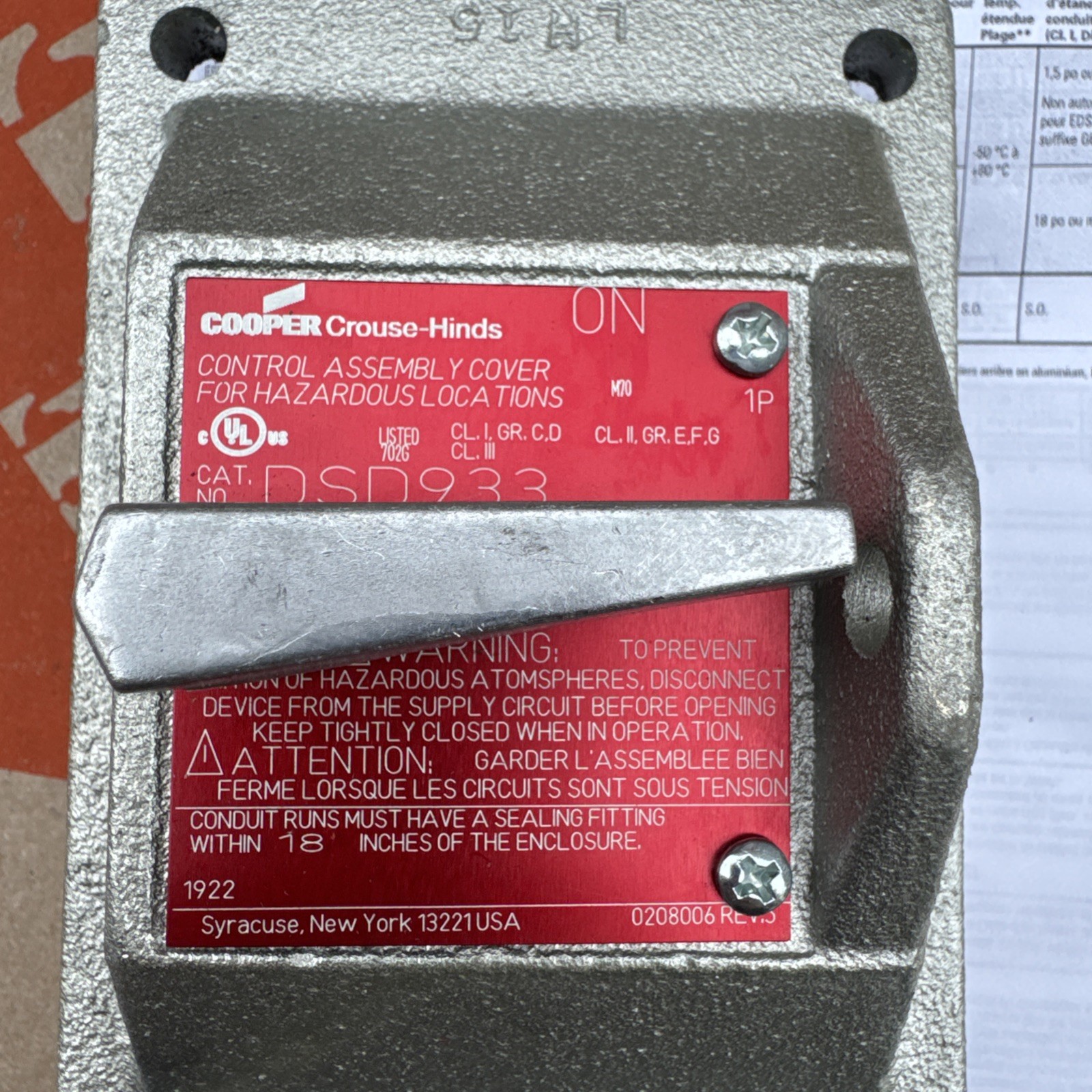 Eaton Crouse Hinds DSD933 Explosion Proof Front Operation Snap Switch Cover 1P