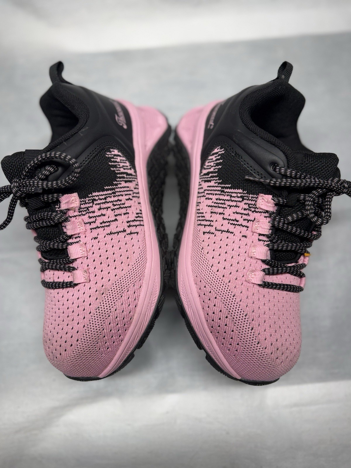 Thorogood Women’s Pink/Black Lace Up Safety Shoes Composite Toe Size 6.5 Wide