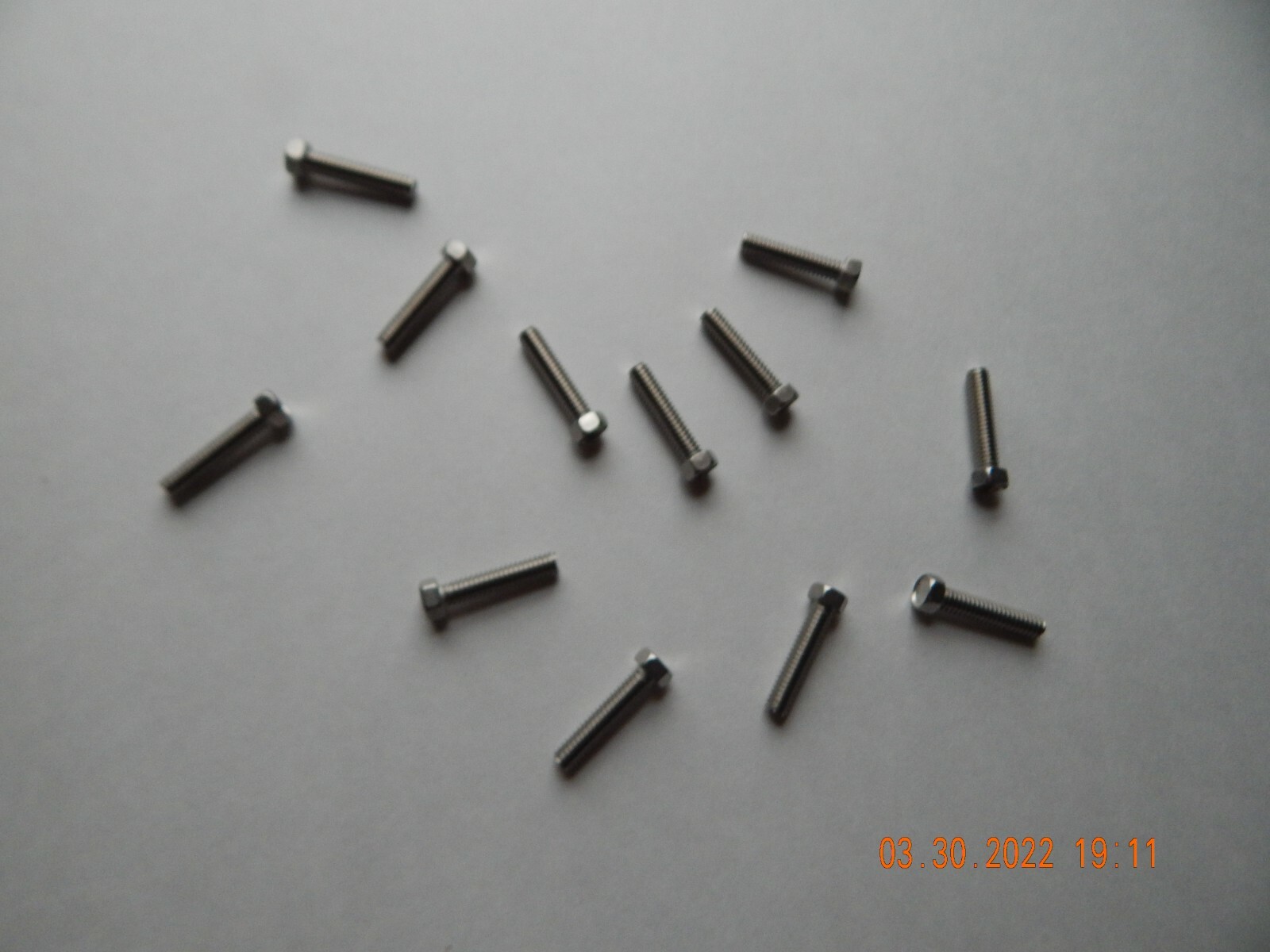 STAINLESS STEEL INDENTED HEX CAP SCREWS 12/24 x 1″ , 18-8 , 12 PCS. NEW