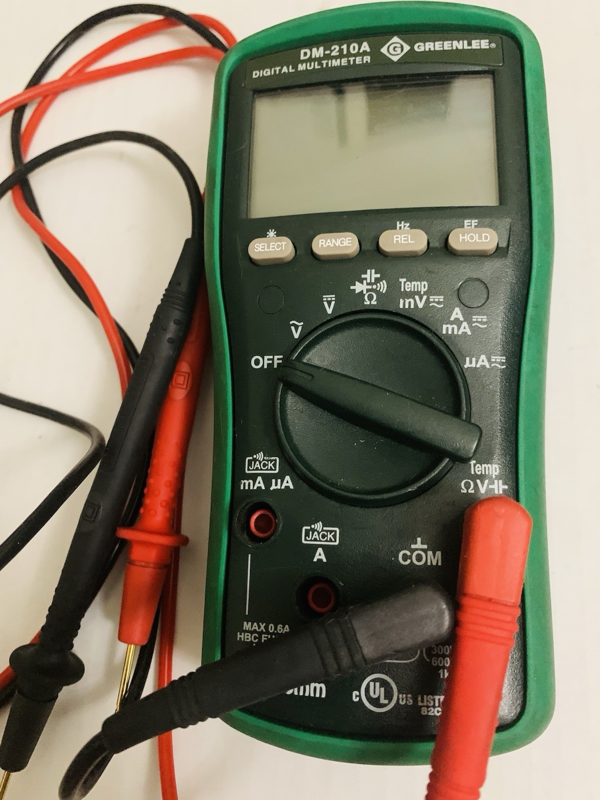 Greenlee DM-210A Digital Multimeter 6000 Count CAT III 600V Auto-Ranging w/Leads