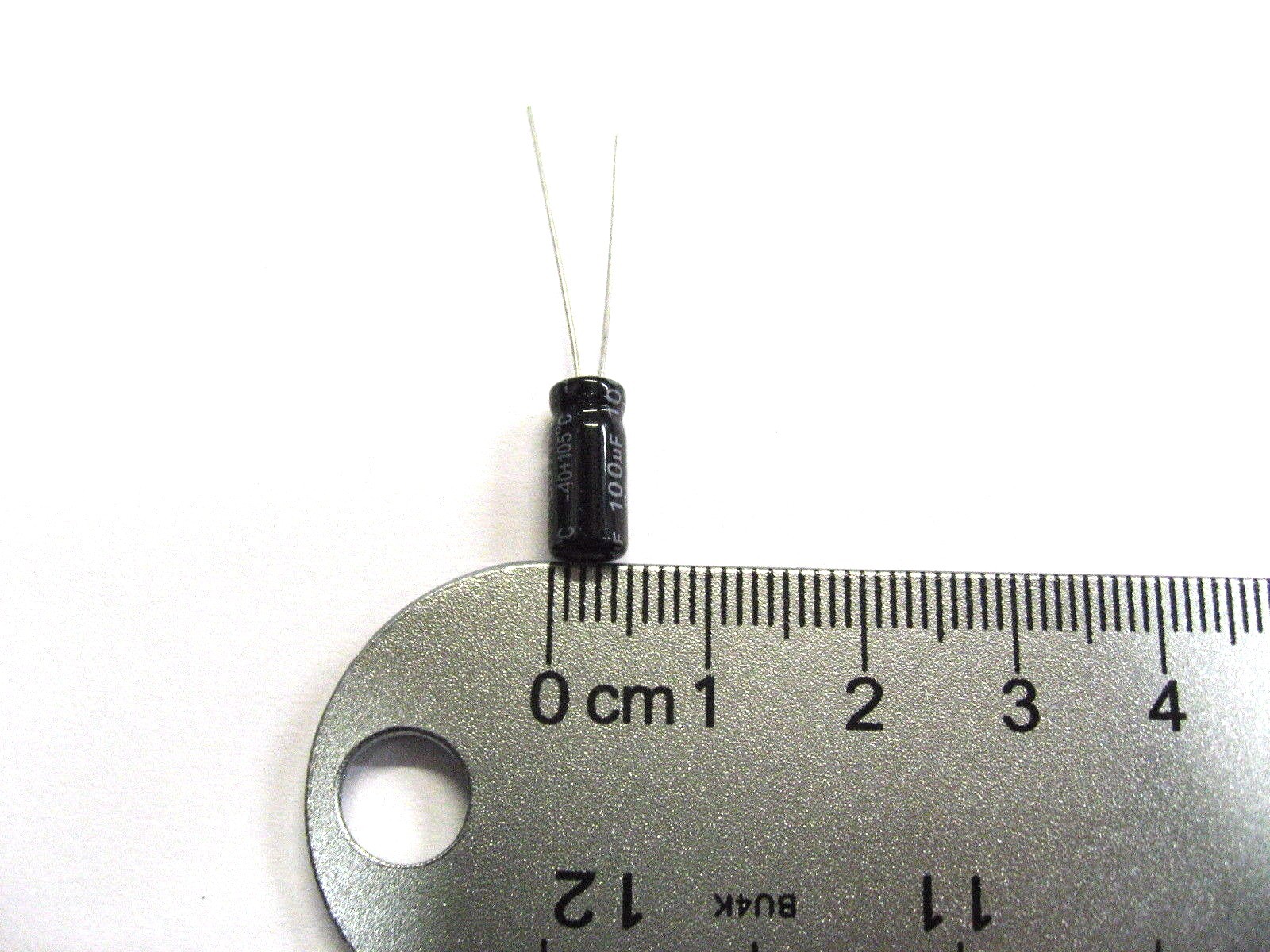 100uF 25V (10x) Electrolytic Capacitors 25V 100uF Volume 5×10 mm