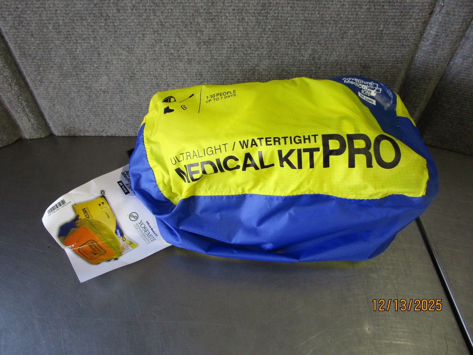 Adventure Medical Kit Ultralight Watertight Medical Kit Pro 1-10 People