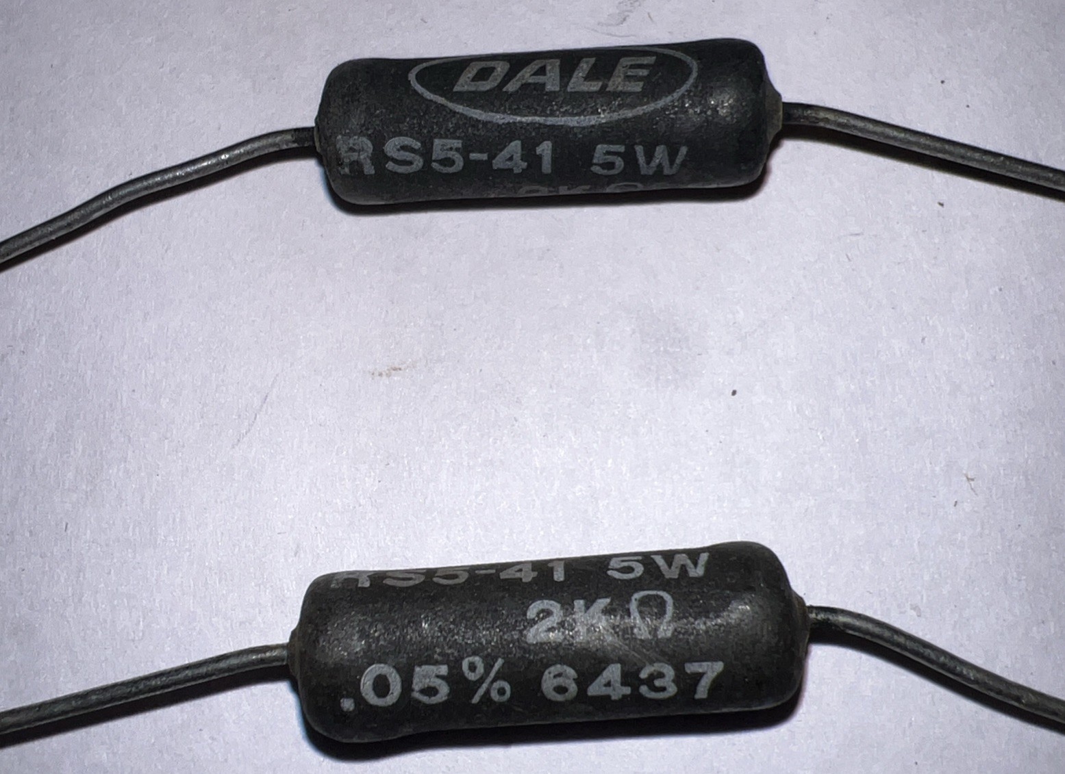 Dale 2000 Ohm High Precision Wirewound Resistor 0.05%Tolerance New Quantity of 2