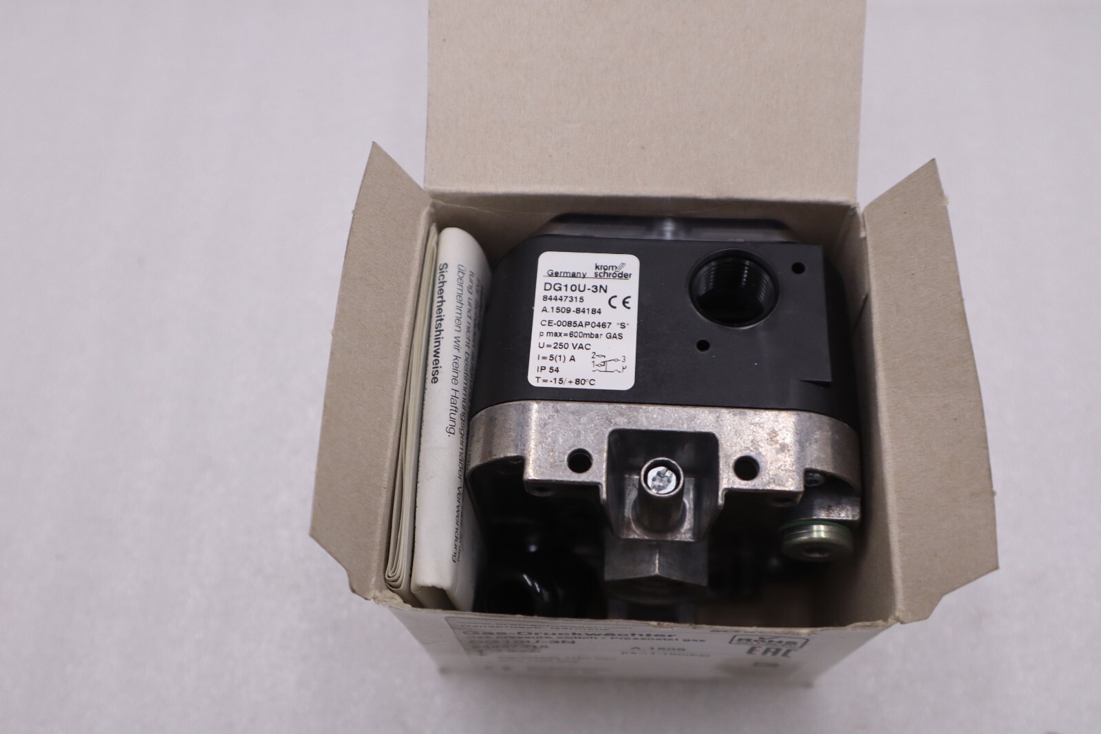 NEW KROM SCHRODER DG10U-3N 84447315 GAS PRESSURE SWITCH STOCK H845