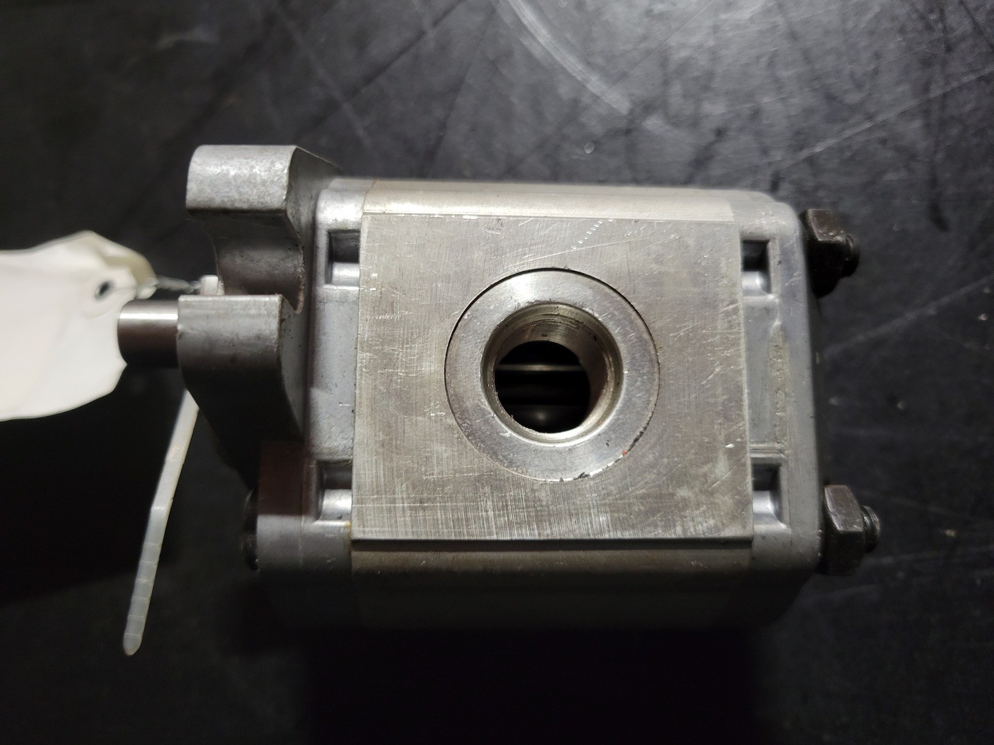 DYNAMIC FLUID COMPONENTS, INC. 1/2″ dia. Straight Hydraulic Gear Pump Model GP-F