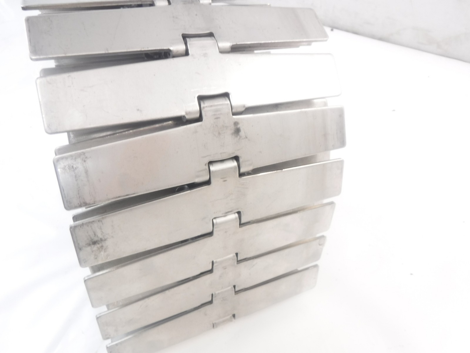 10’L Rexnord 7.5″W x 1.5″Pitch Solid Stainless Steel 881TAB Table Top Chain