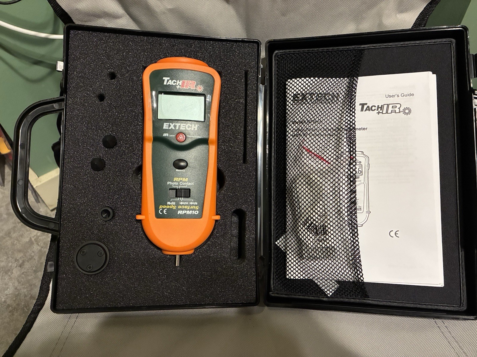Extech RPM10 Combination Tachometer – Contact & Photo/Laser Measurement Methods