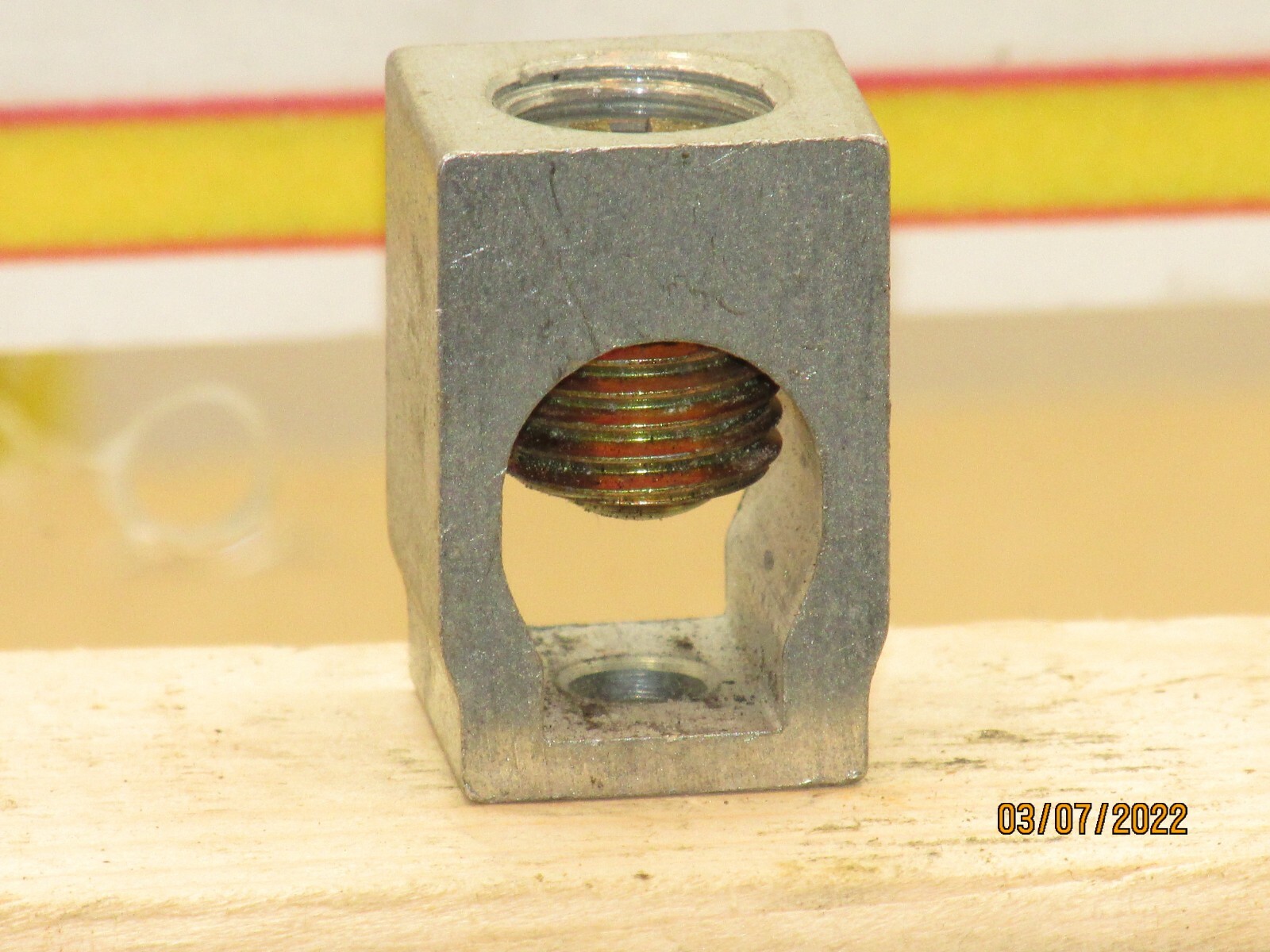 The listing is for:(1)Generic (6-2/0) add on neutral lug