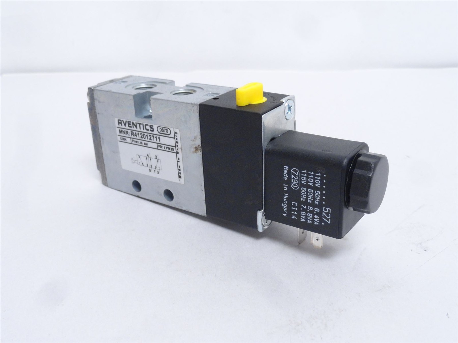 244858 Old-Stock; Aventics R412012711 Solenoid Valve 1/8NPT Port; Coil 115VAC