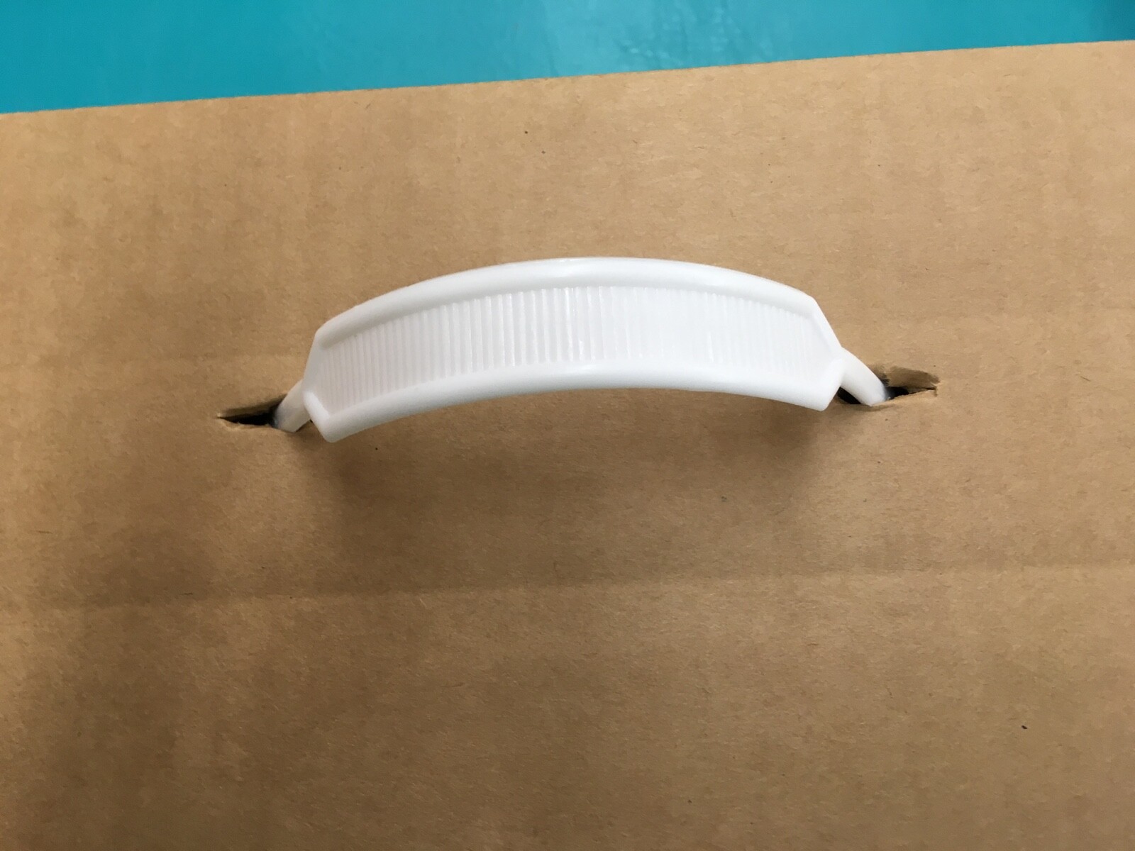 45 Heavy Duty 6.75″ Cardboard Box Handles Plastic Carry Shipping 45 lbs White 7″