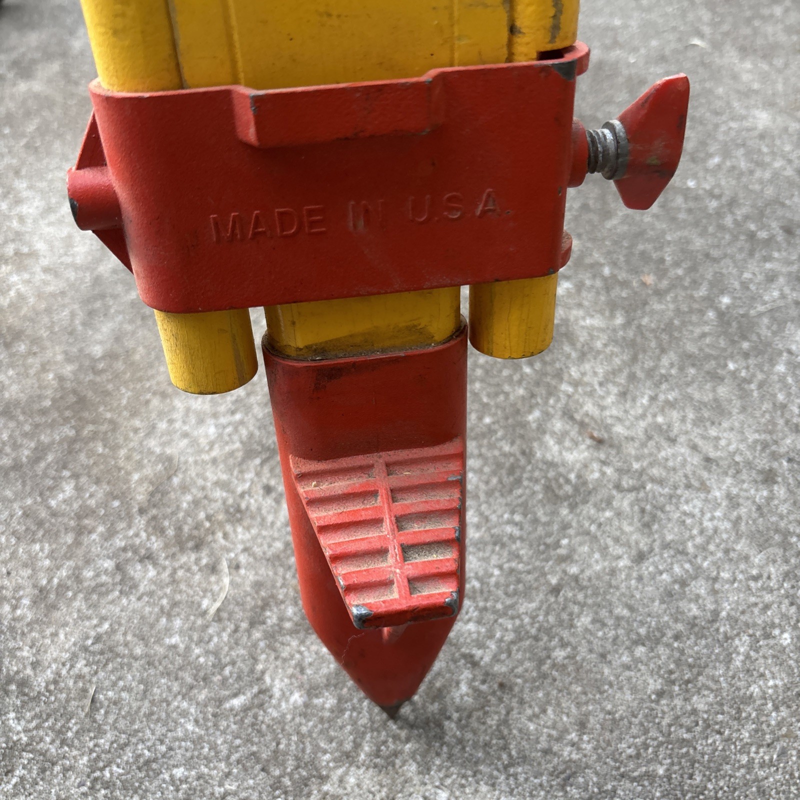 Sokkia Hardwood surveying Tripod w/Metal Hardware.