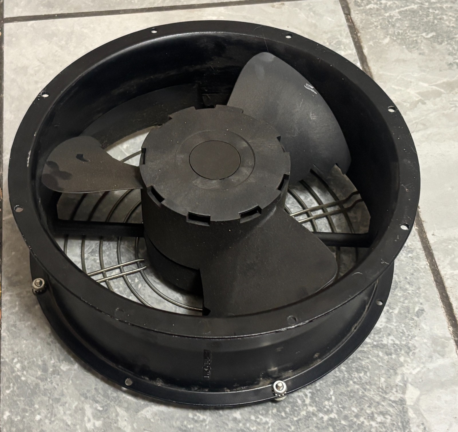 Comair Rotron 020189 Caravel Fan CLE2T2 with guard