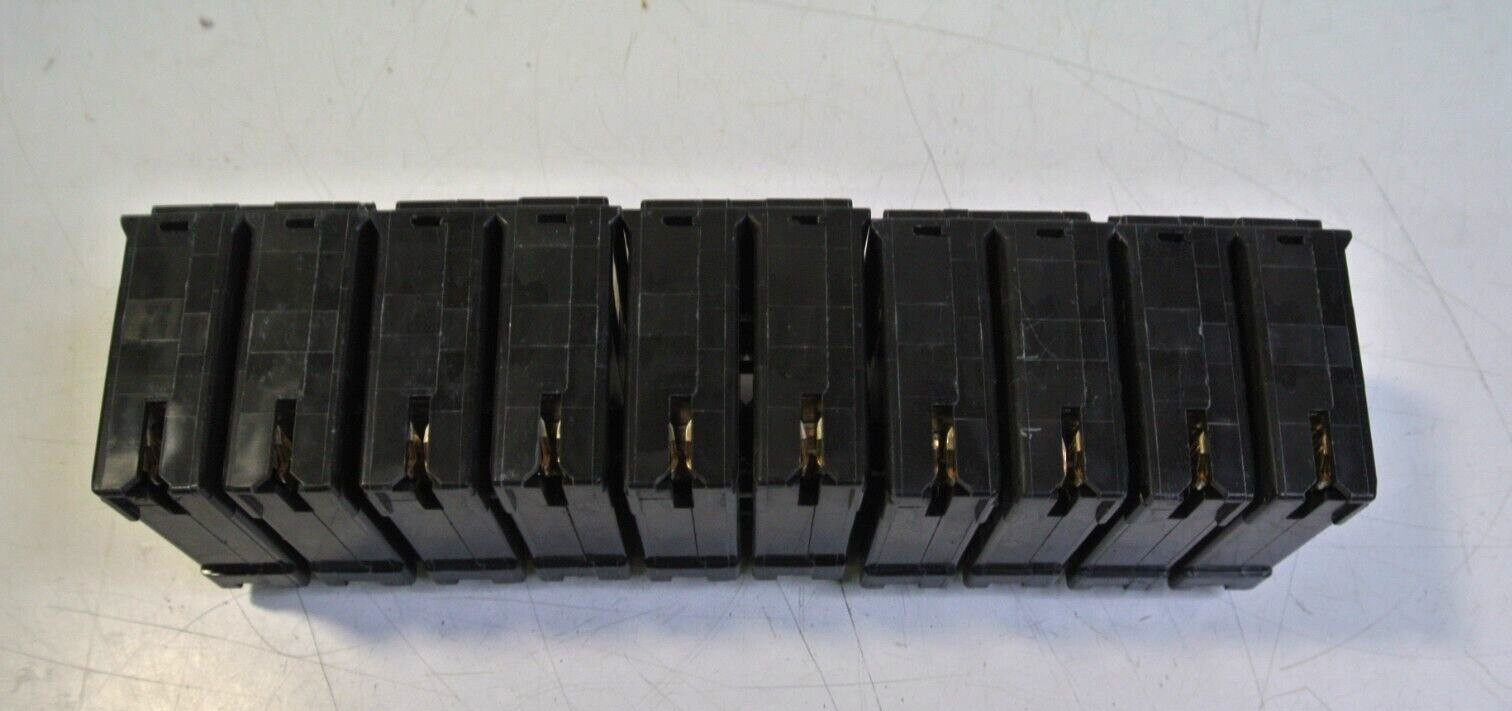 (5) Square D HOM240 Circuit Breaker 2-Pole 40 Amp 120/240 Volt AC