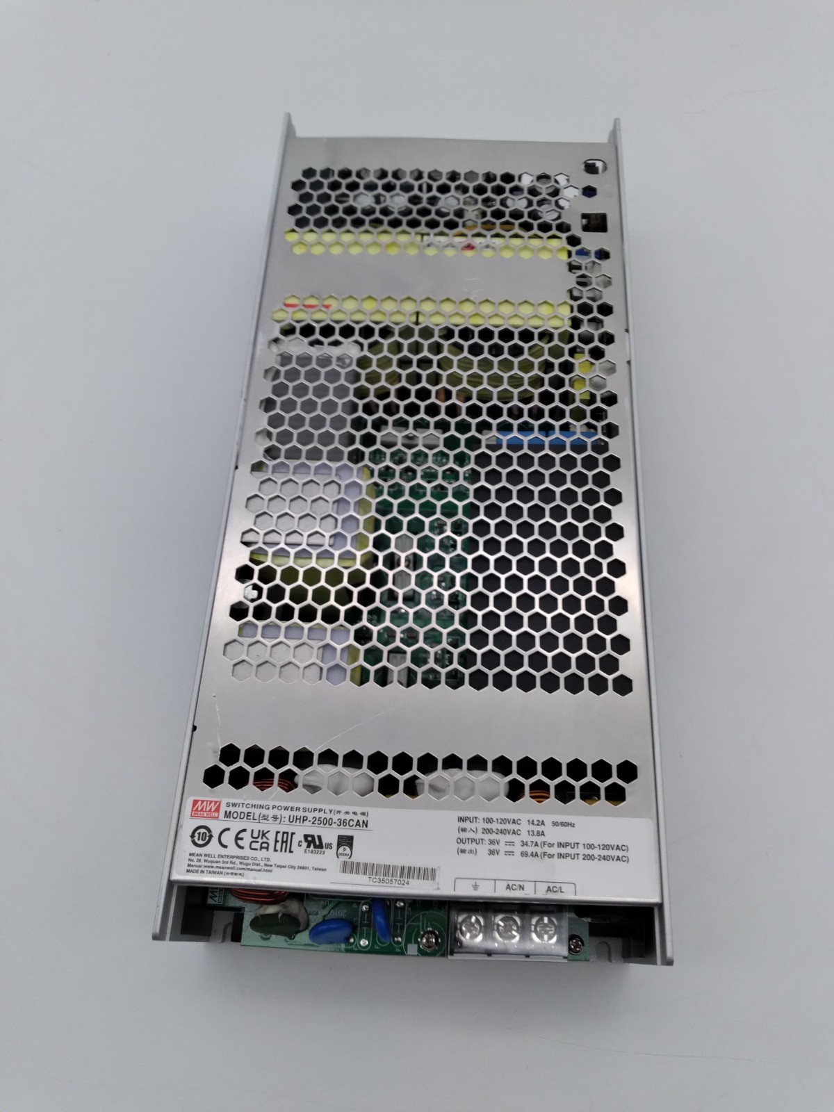 MEANWELL UHP-2500-36CAN 2500W 36V 120/240VAC 37.4/69.4A Switching Power Supply