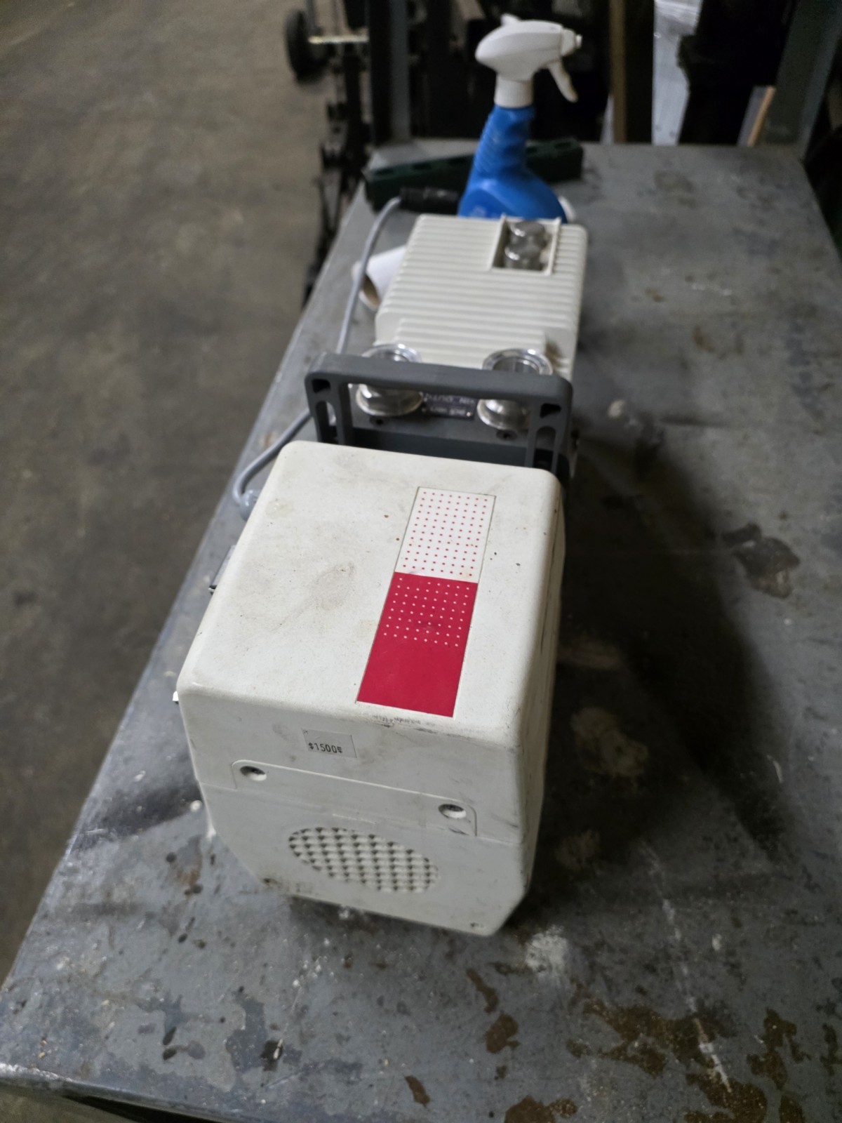 Pfeiffer Adixen 2021i Analytical Dual Stage Rotary Vane Vacuum Pump 100-120 V