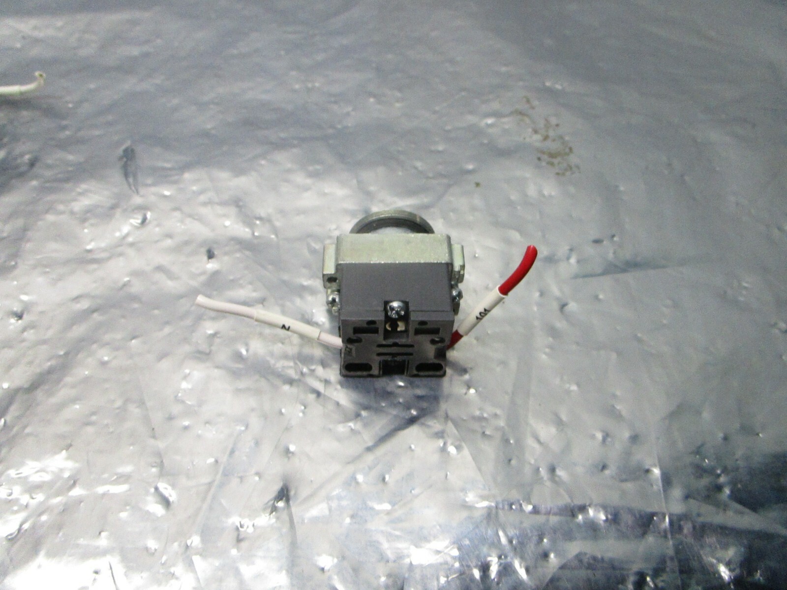 3 Teknic 2LHB130 Pushbutton, 101171