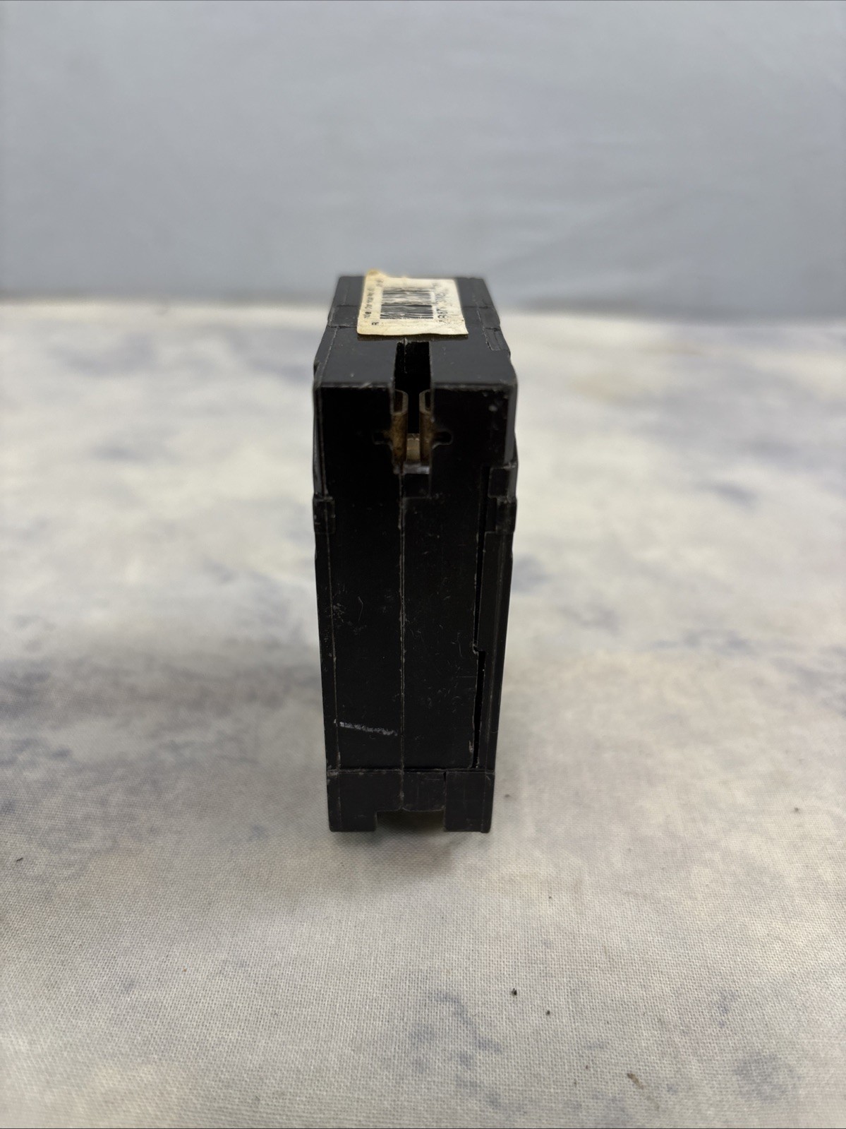 BR2020 20/20 Amp 2 Pole 120/240V Type BRD,A&DNPL Circuit Breaker