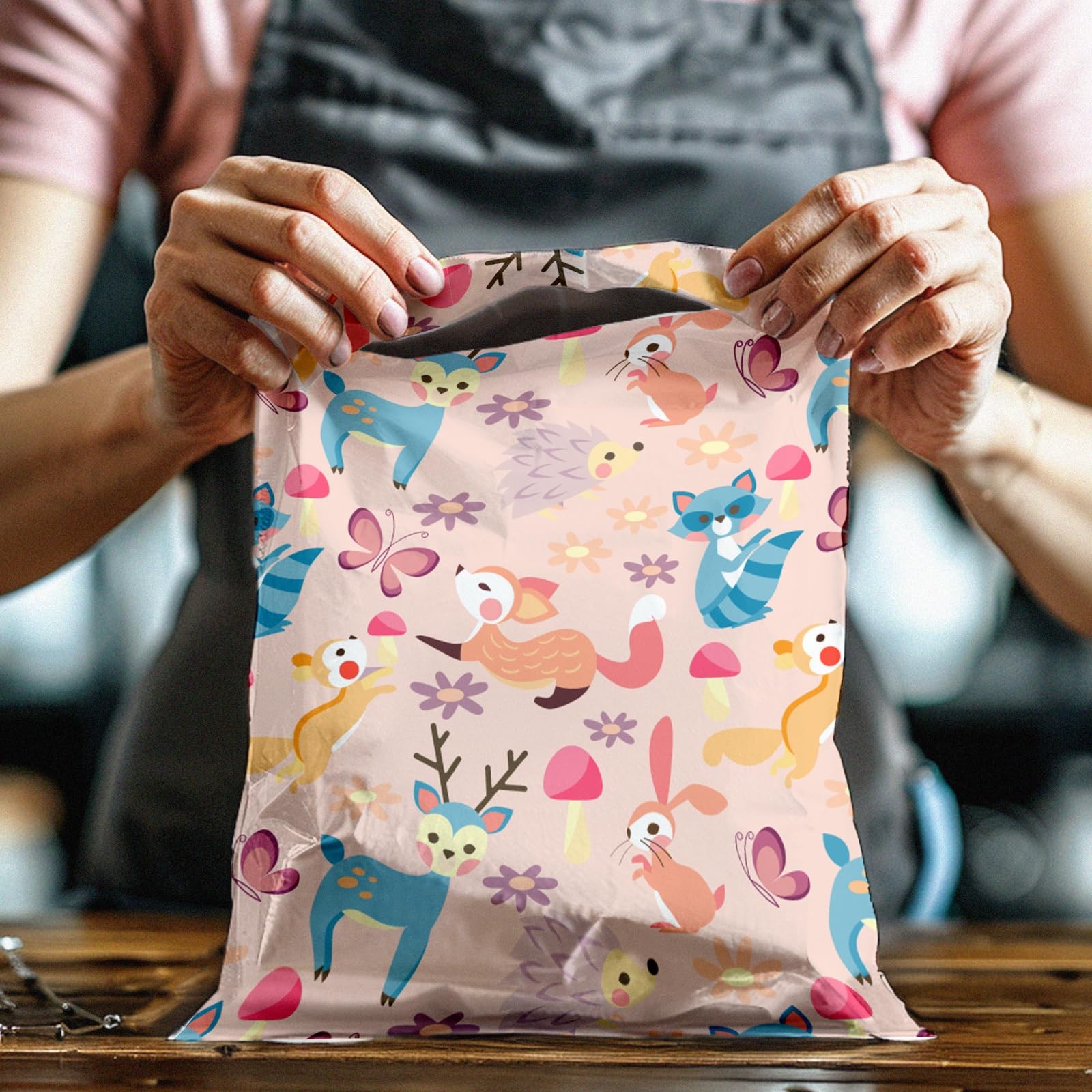 100 Pack Woodland Critters Designer Poly Mailers Shipping Envelopes 10×13 In