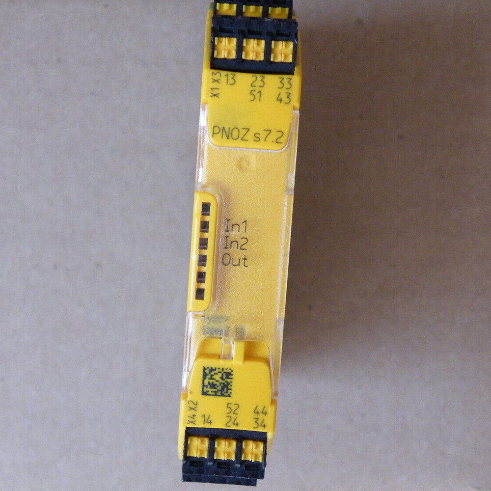 751177 Safety Relay Module For Pilz PNOZ s7.2 C 24VDC 4 n/o 1 n/c Expand