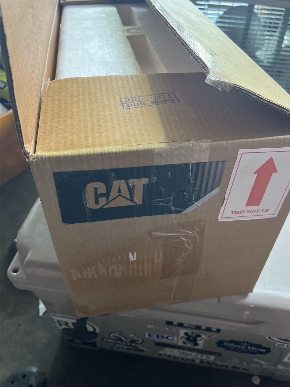 CAT Air Horn 24v 561-6042-04 Heavy Equipment Brand New In Box