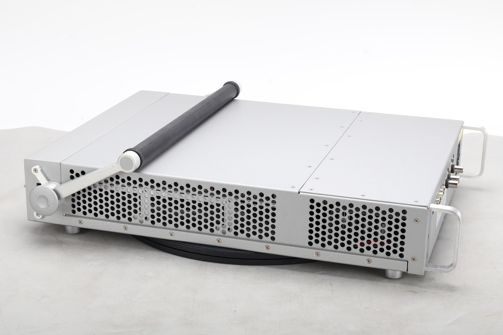 Spirent SPT-2000A Test Center Chassis With CV-10G-S2 Module – AS IS