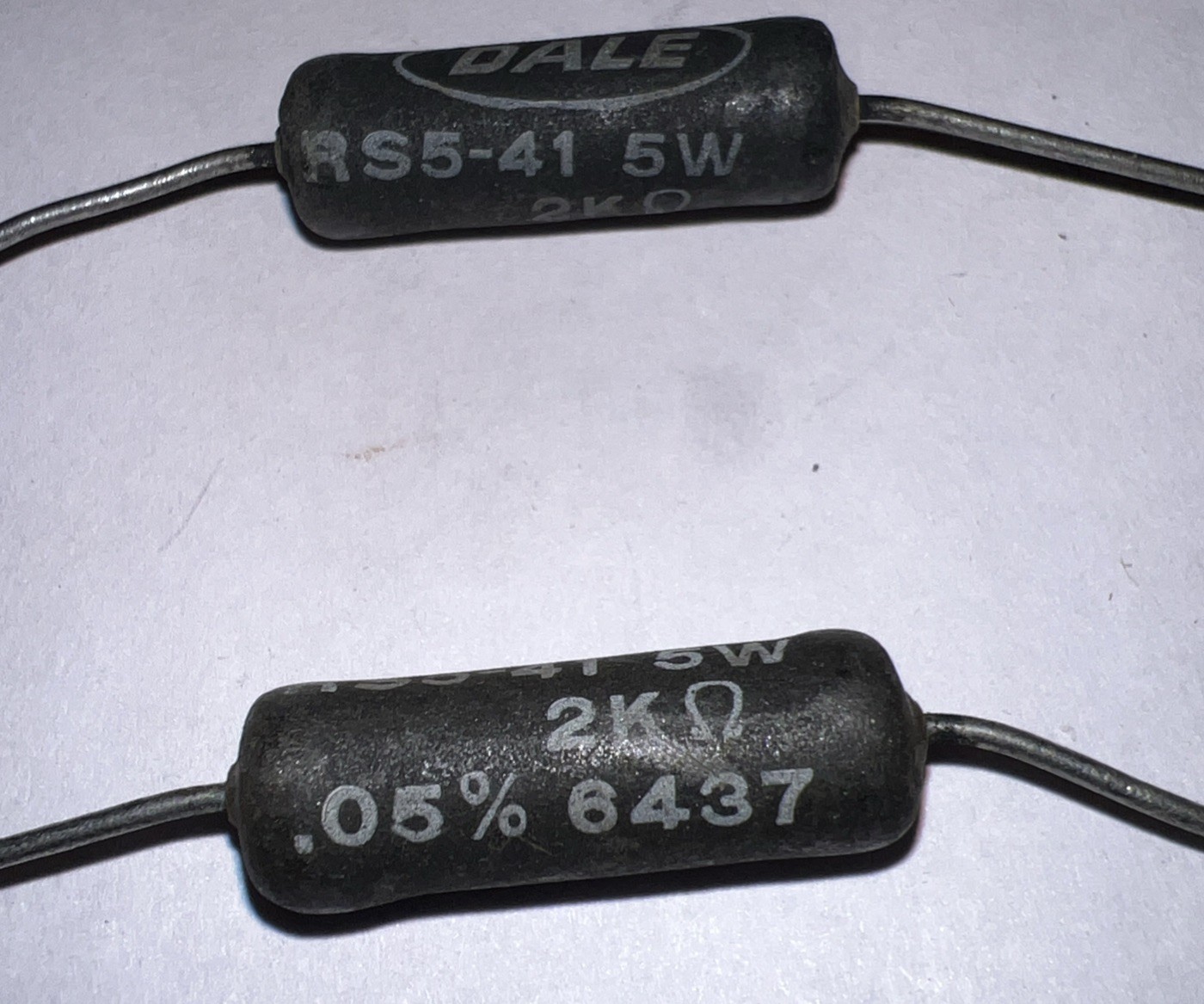 Dale 2000 Ohm High Precision Wirewound Resistor 0.05%Tolerance New Quantity of 2