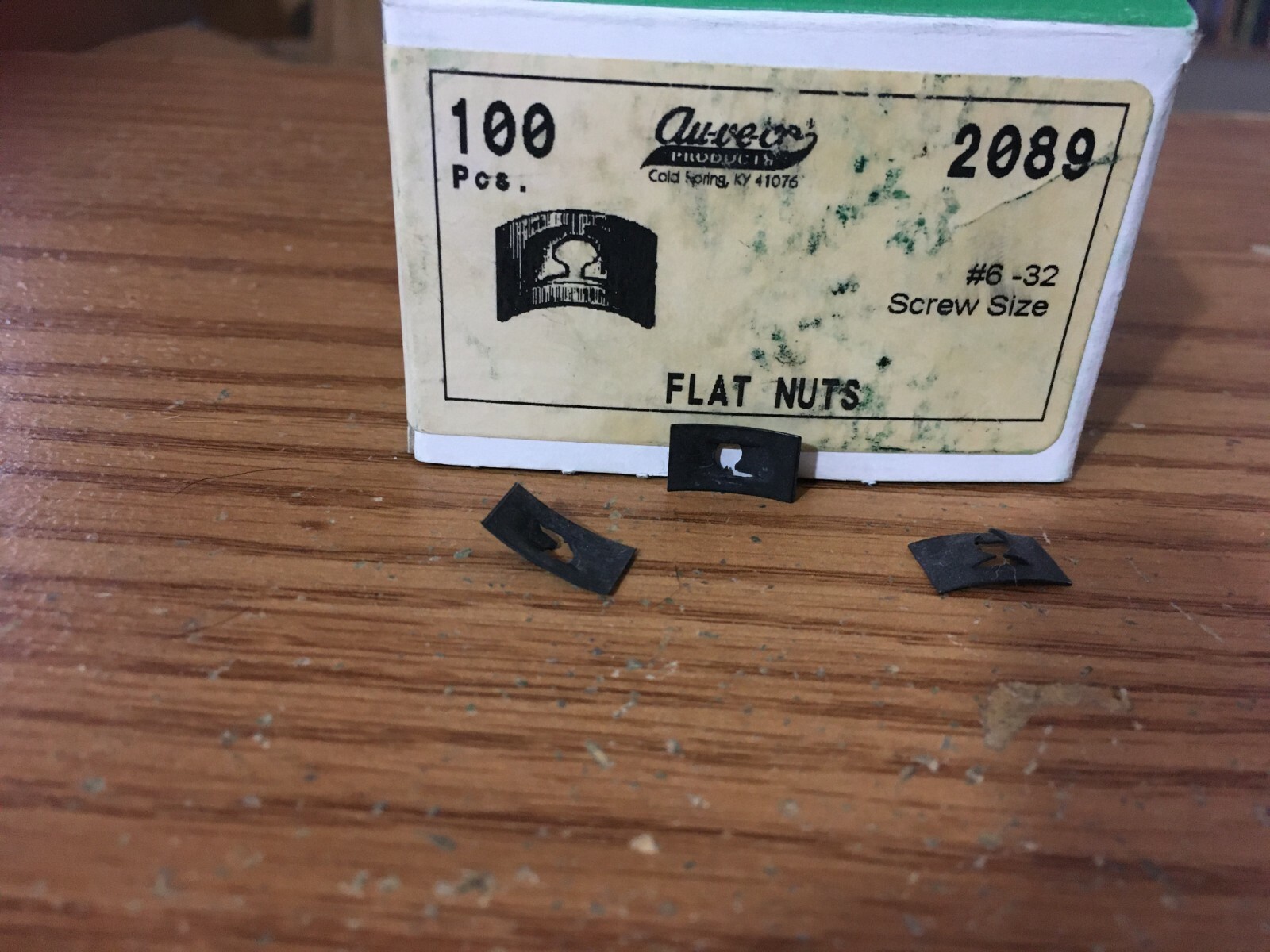 (100) #6-32 Screw Size 0.019-0.026″ Grip Range Black Phosphate Finish Flat Sprin