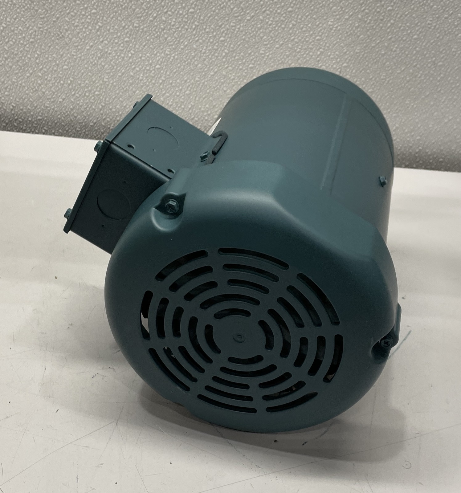 Leeson Electric Motor 114638.00 1 HP 1450/1760 RPM 208-230/460V 3 Phase