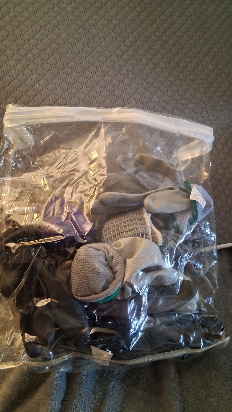 Eight random pair of gloves