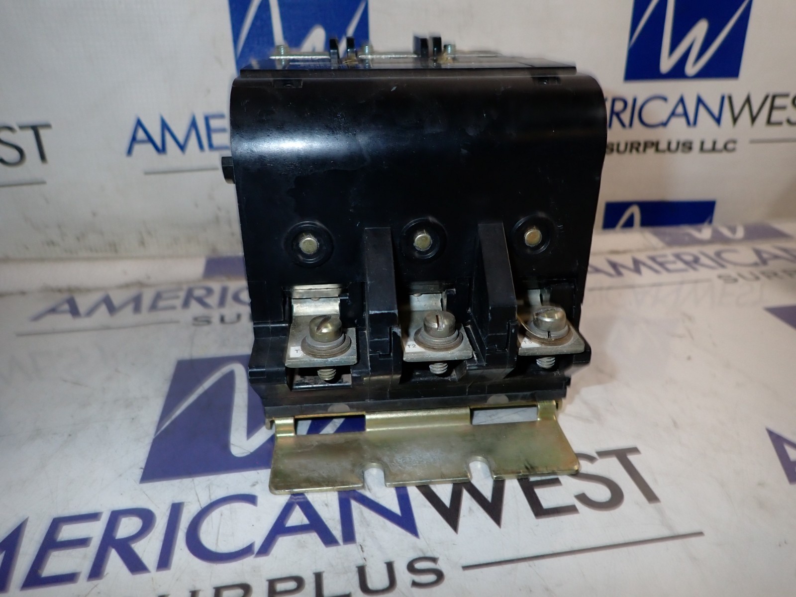 Furnas Definite Purpose Contactor 42HF108804 120A 600V 48VDC 75D73251U Coil