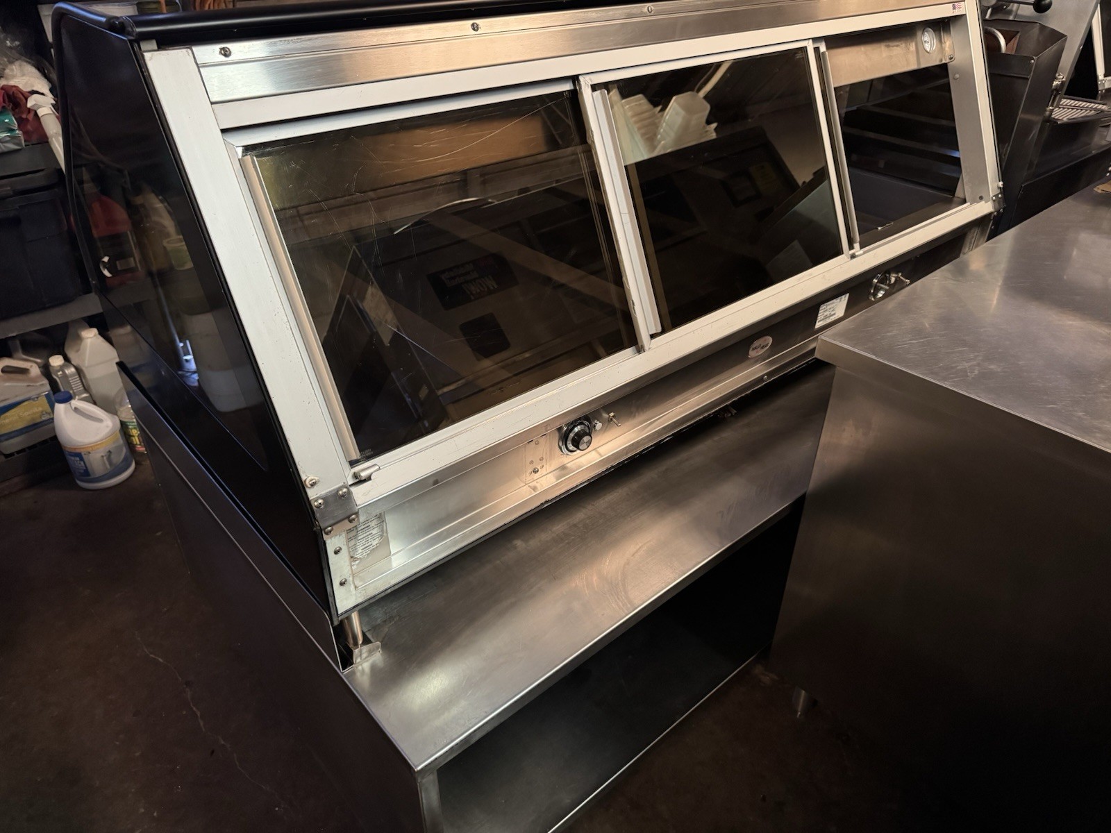 Alto-Shaam ED2-72 72″ Full Service Countertop Heated Display Case – 240v