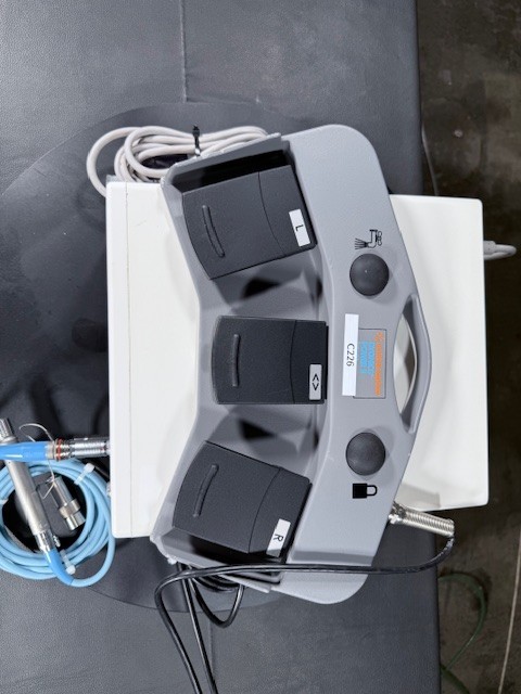 Smith & Nephew Dyonics Power II Console 72200873 w/ Footswitch/ Handpiece (C226)