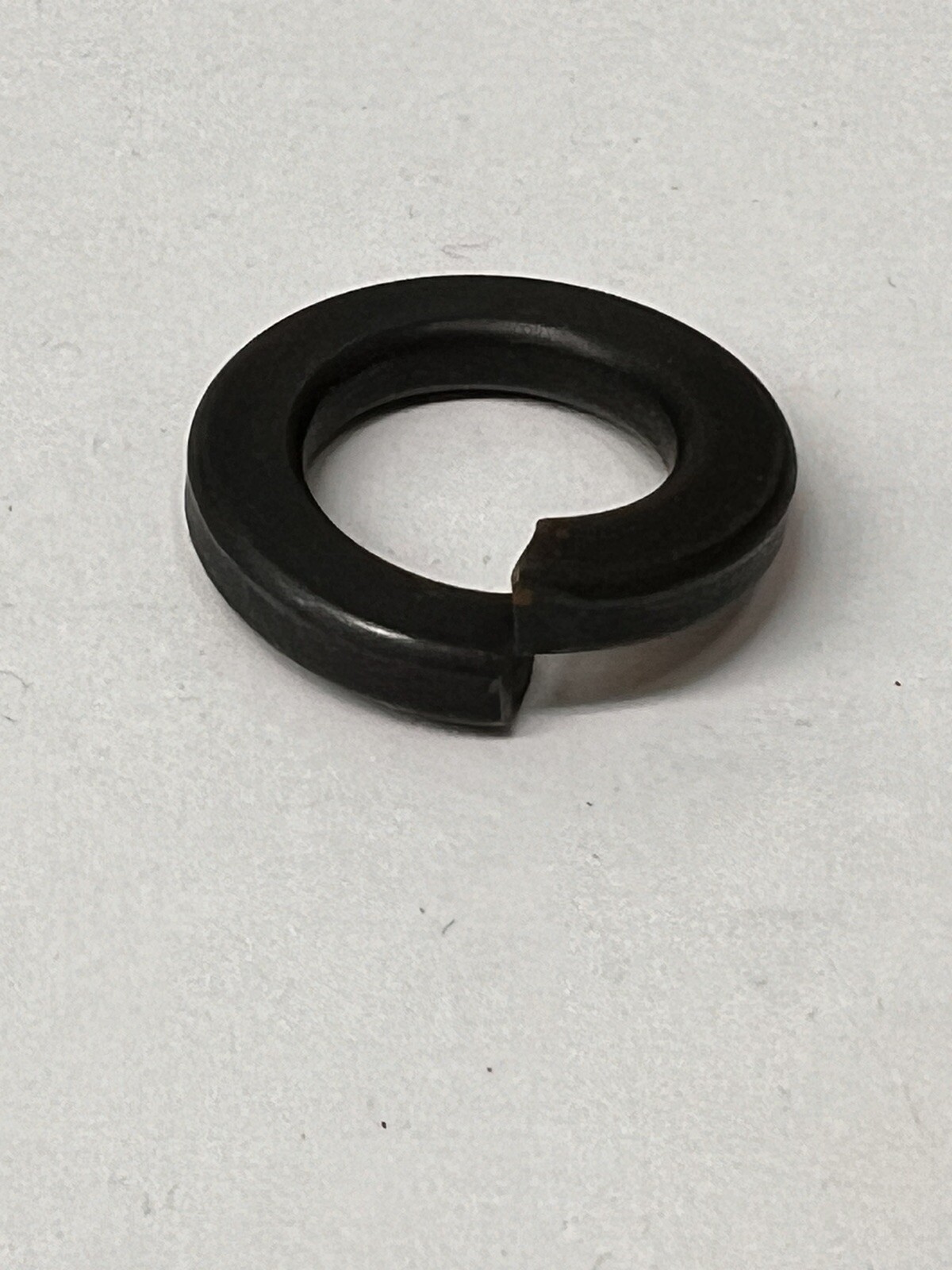 (25) 7/8 Split Lock Washers Plain Black Med .875 22mm 7/8 locks 7/8″ Screw Size
