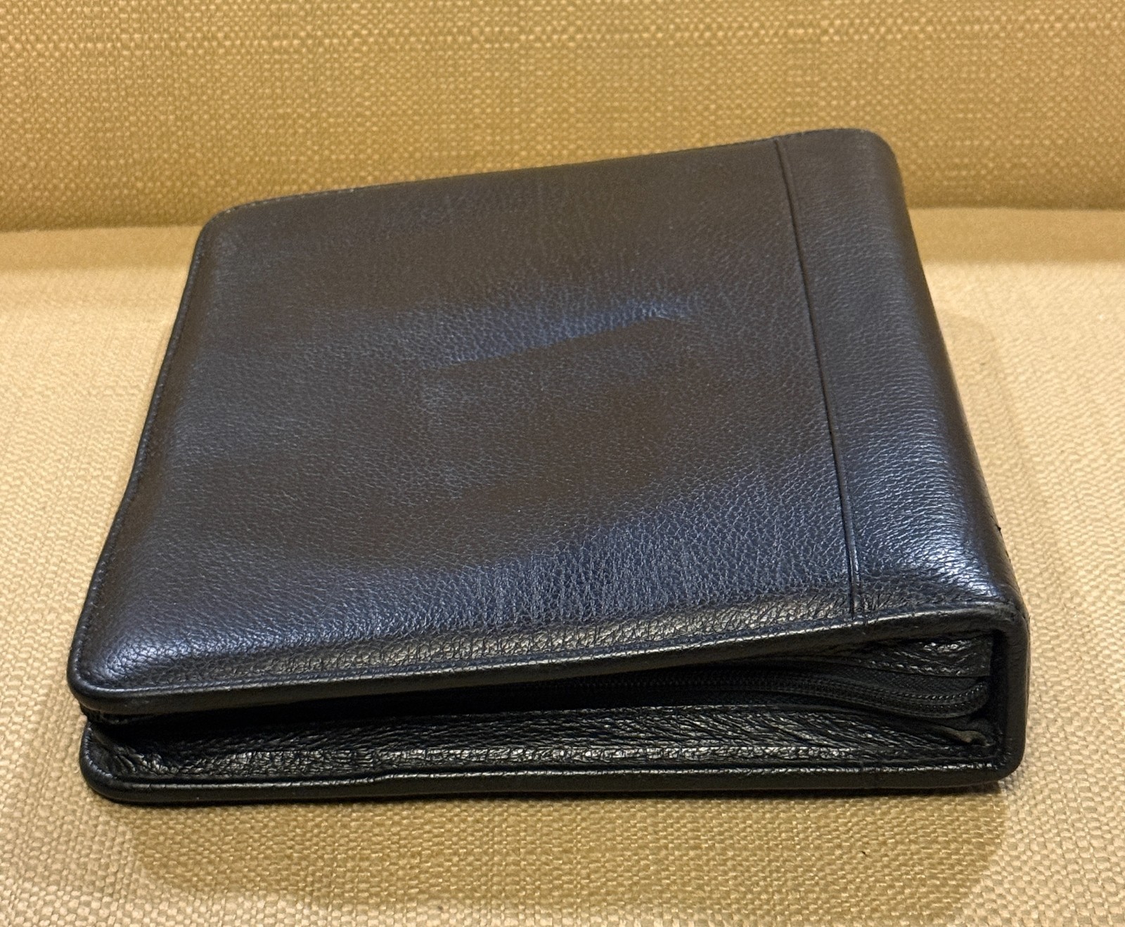 Franklin Quest Classic Black Pebble Leather Zip Around Binder 7-Ring Organizer