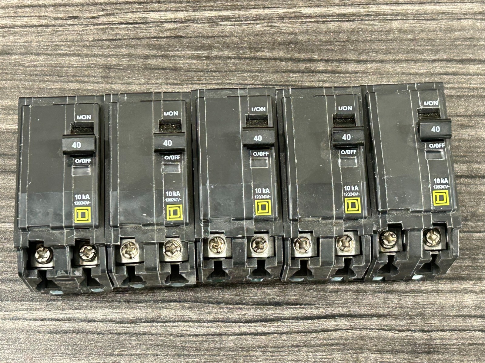 NEW Square D DP-4075 Double Pole DP 40 AMP Circuit Breaker Type QO